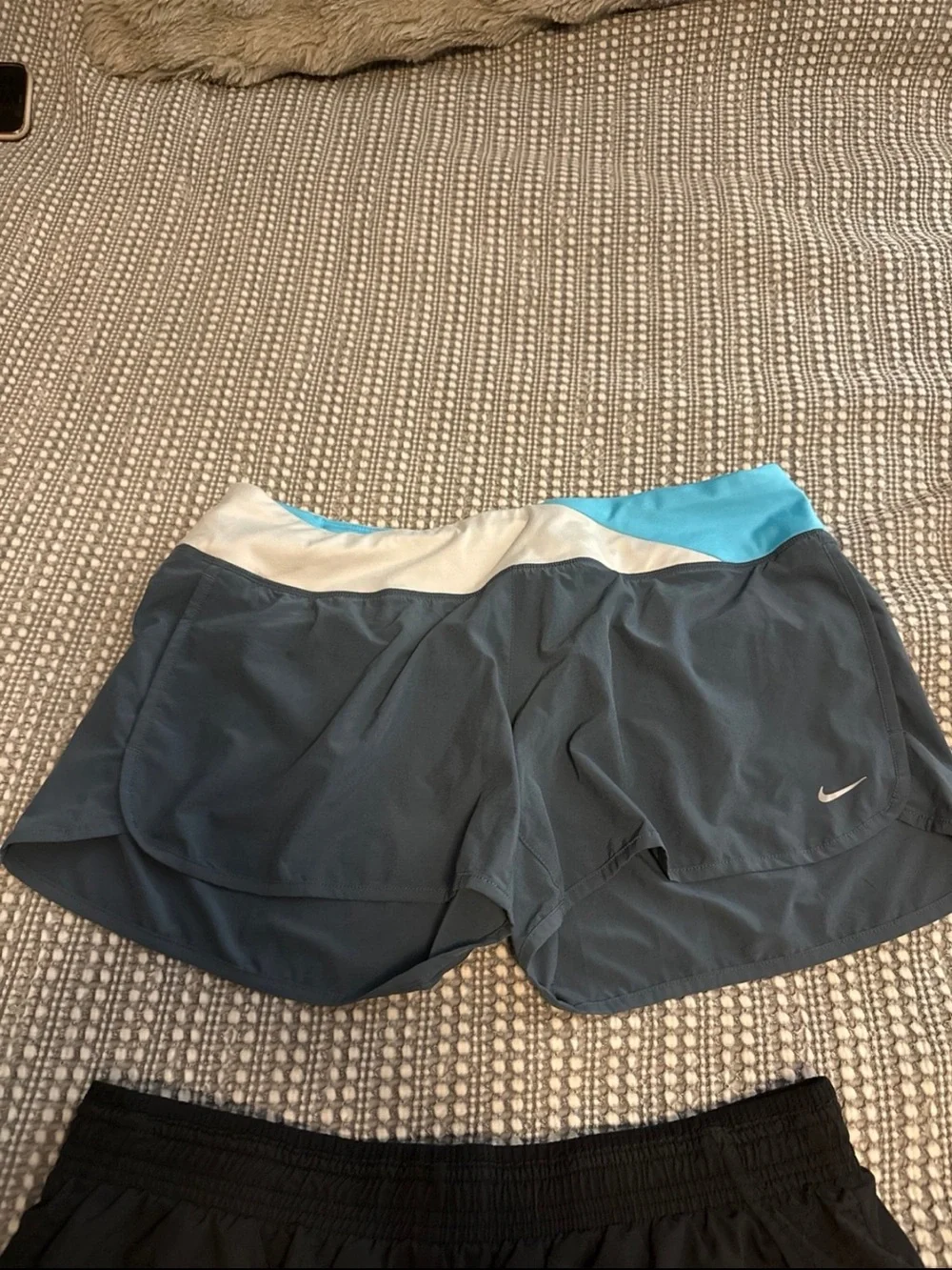 Nike women running shorts bundle of 4 in size Large